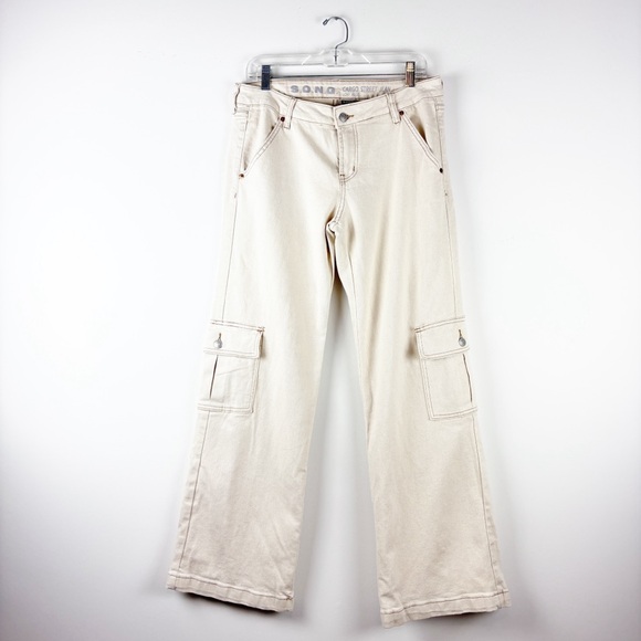 Junior’s Cream Straight Leg Cargo Jeans - Picture 1 of 2